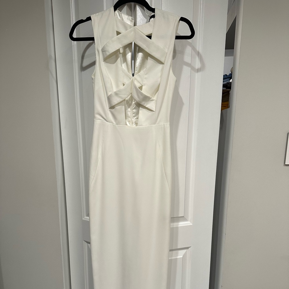 AQ/AQ white gown size xs , worn once
